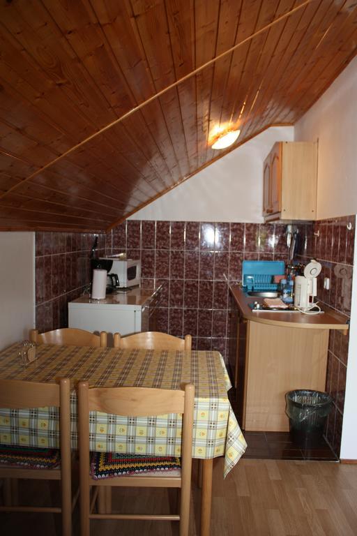 Apartment Jelena Селиште-Дрежничко Номер фото